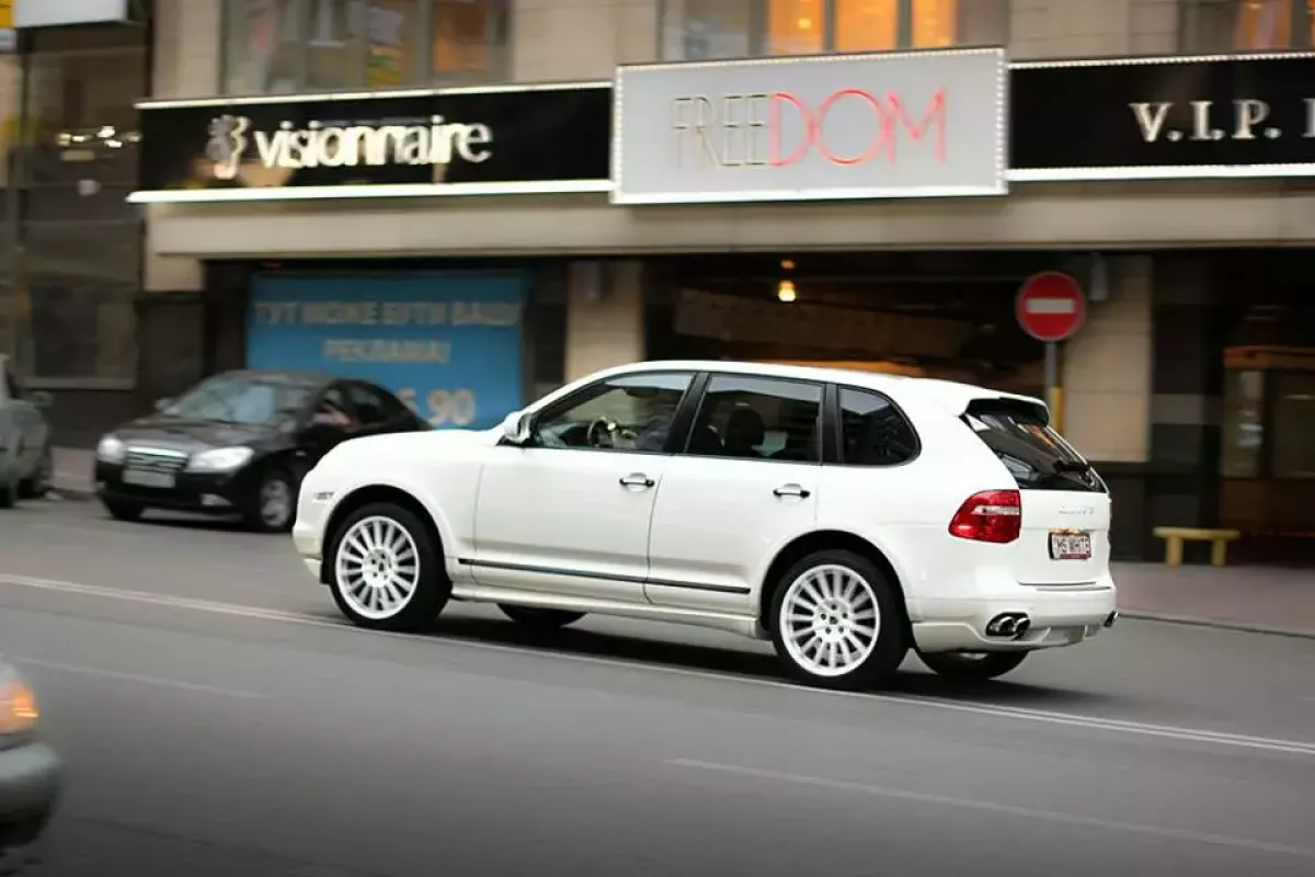 Автосервис Audi, Volkswagen, Porsche, Skoda, BMW, Mercedes-Benz Киев Окружная. Автозапчасти Киев фото 1