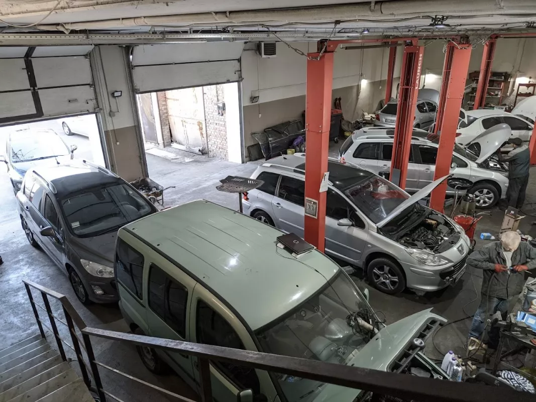 СТО Peugeot фото 1