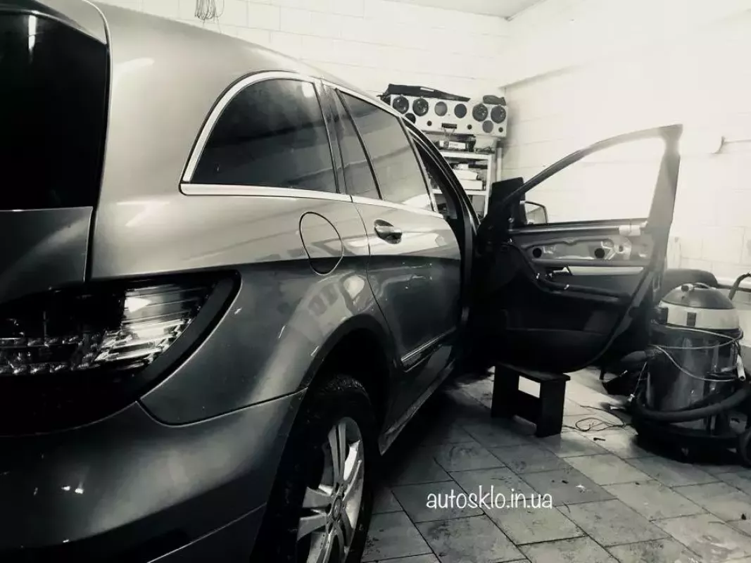 «Автоскло №1 Алмаз» Замена Автостекла в Киеве фото 1