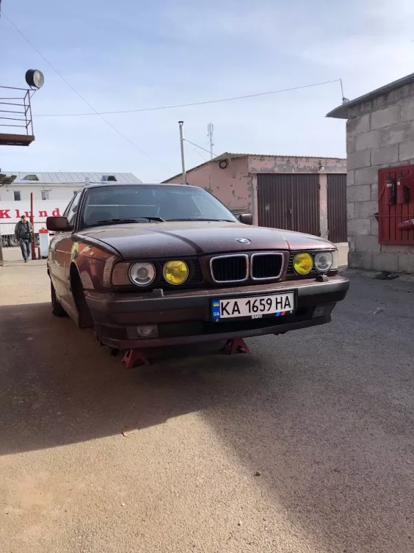Рихтовка и покраска любых автомобилей фото 1