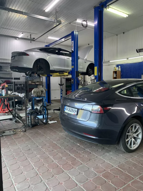 BSI TESLA SERVICE фото 1