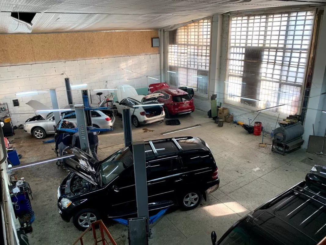 V8 Service СТО Аэропорт Киев (Жуляны) фото 1