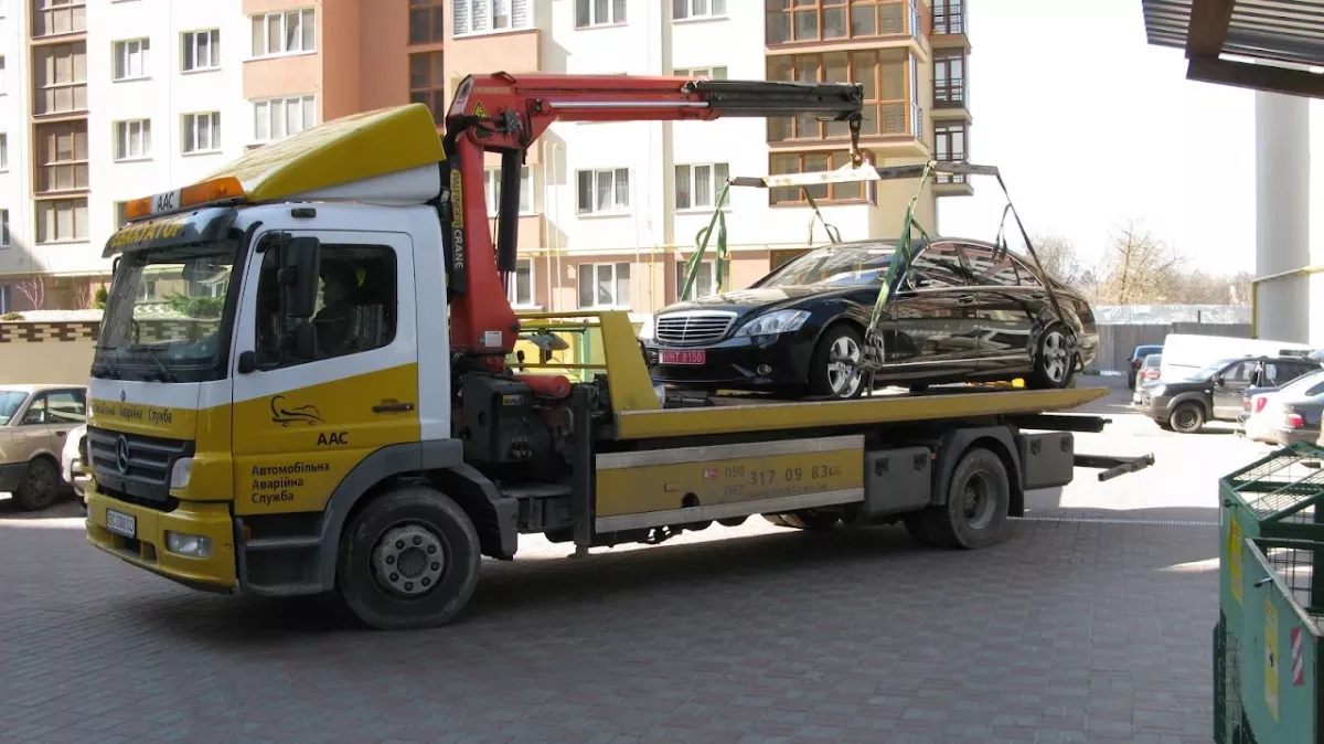Евакуатор вантажівок, автобусів, фур Львів, Автомобільна Аварійна Служба фото 1
