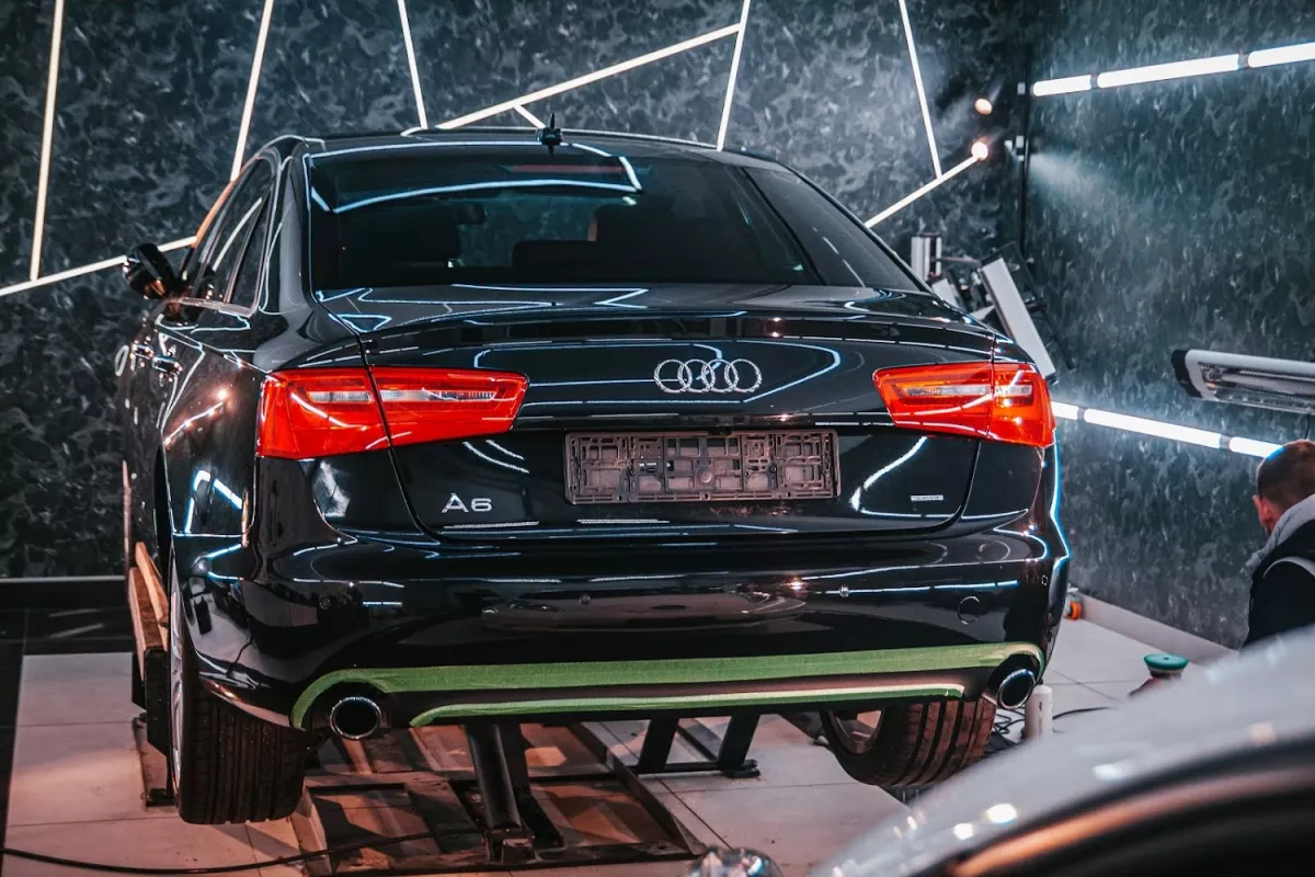 Автоцентр Баварія фото 1