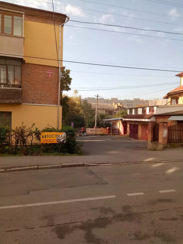 Автоскло,,Маліновського,38" фото 1