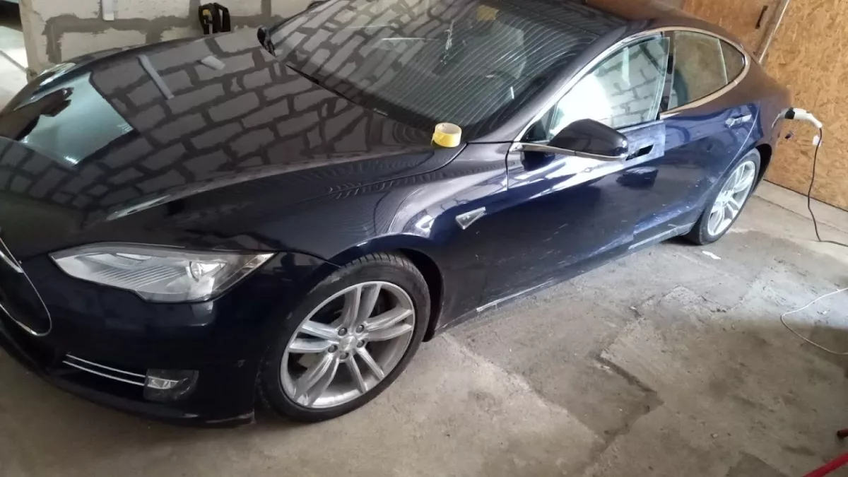 СТО TESLA unauthorized work shop ремонт та діагностика фото 1