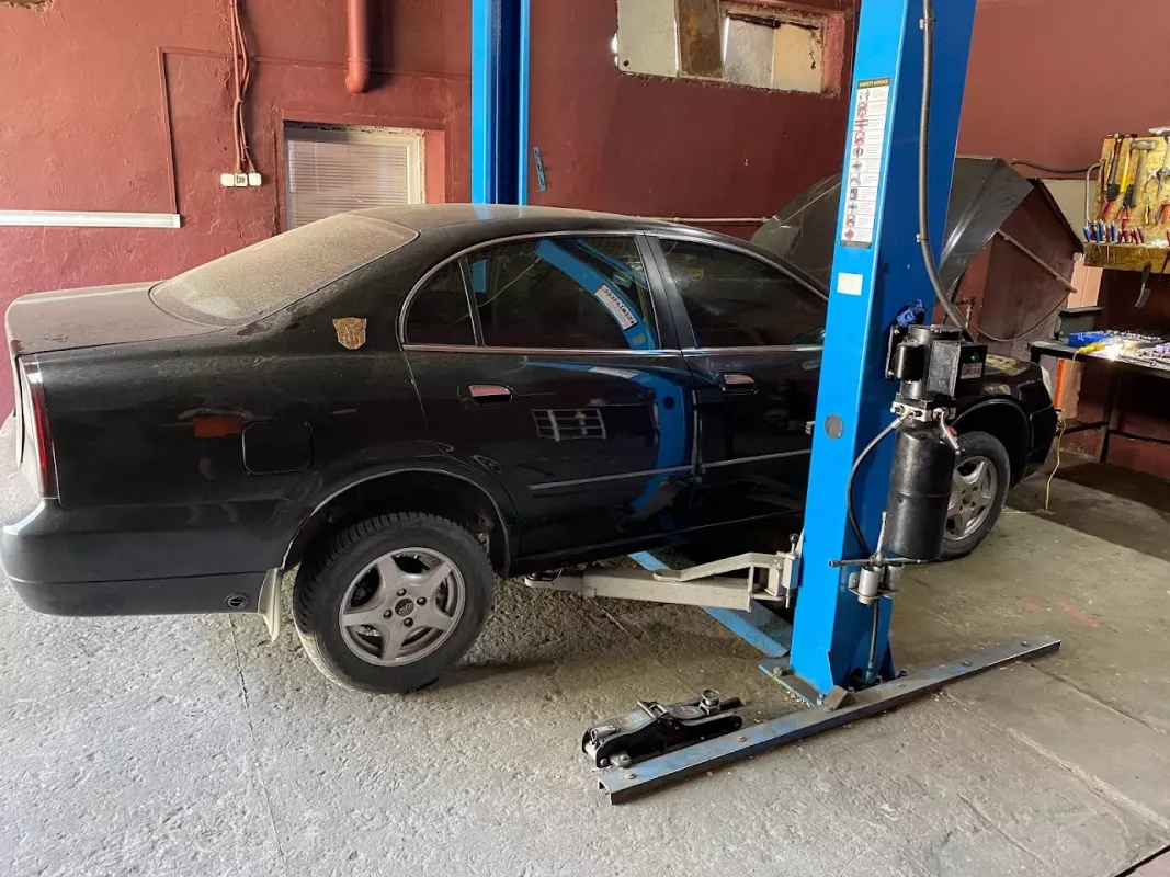Автокомплекс СТО "AUTOSTOP"(автосервис, автомагазин, шиномонтаж) фото 1