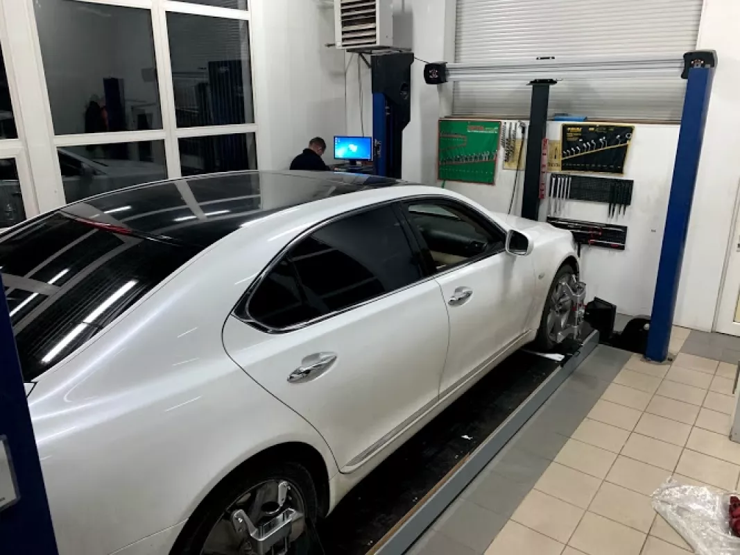 СТО РІВНЕ АВТОСЕРВІС CAR SERVICE фото 1