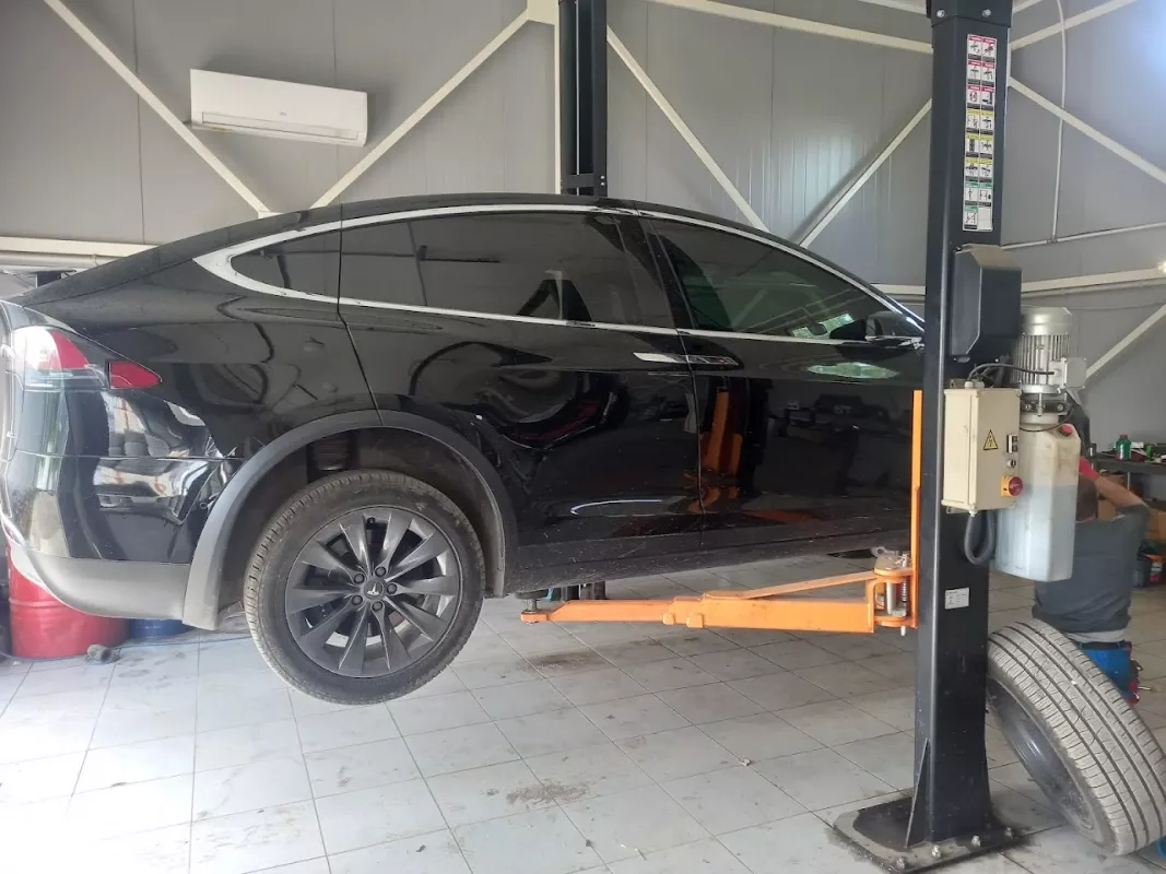 Автосервіс Дакар фото 1