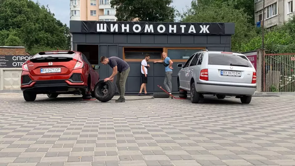 Tires 77 Шиномонтаж фото 1