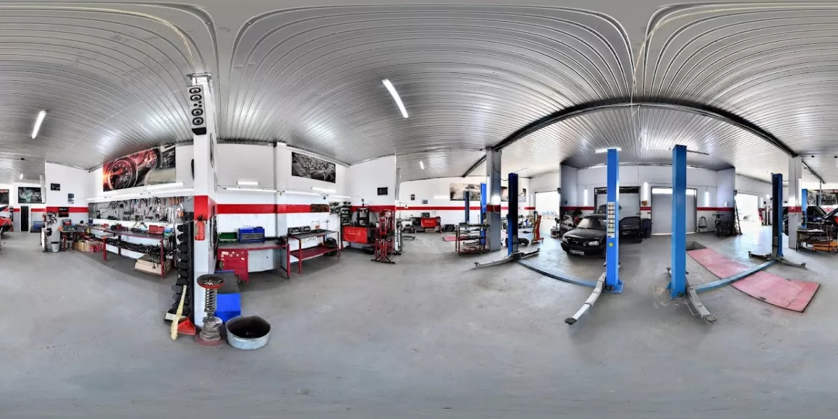 Red Garage фото 1