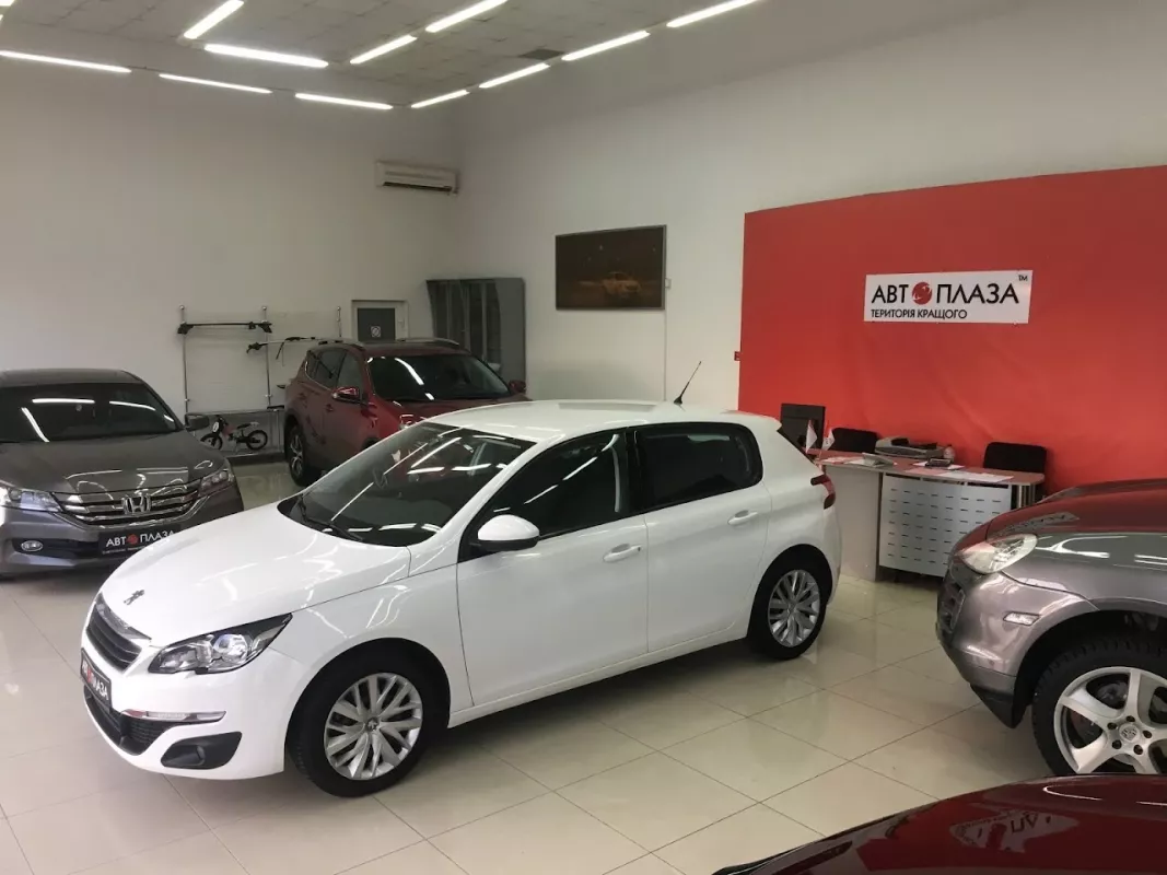 Автоплаза, СТО HONDA, автосалон фото 1